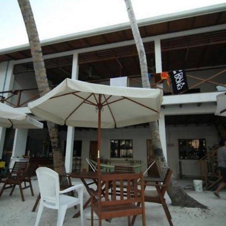 Gasthaus Thulusdhoo Surf Camp Exterior foto